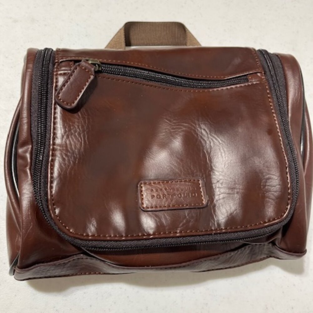 Men's Travel Kit Toiletry Hanging Zippered Bag Perry Ellis Portfolio Brown 9.5"